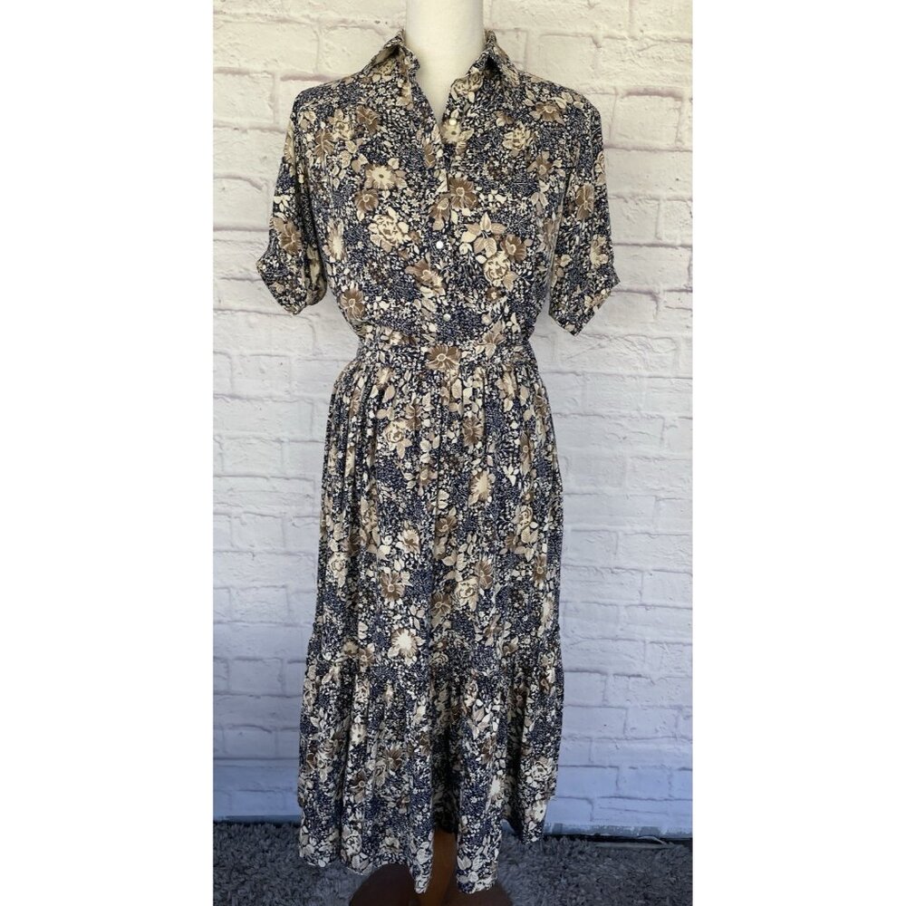 Jones New York Vintage Petite Women Skirt & Shirt Size 8